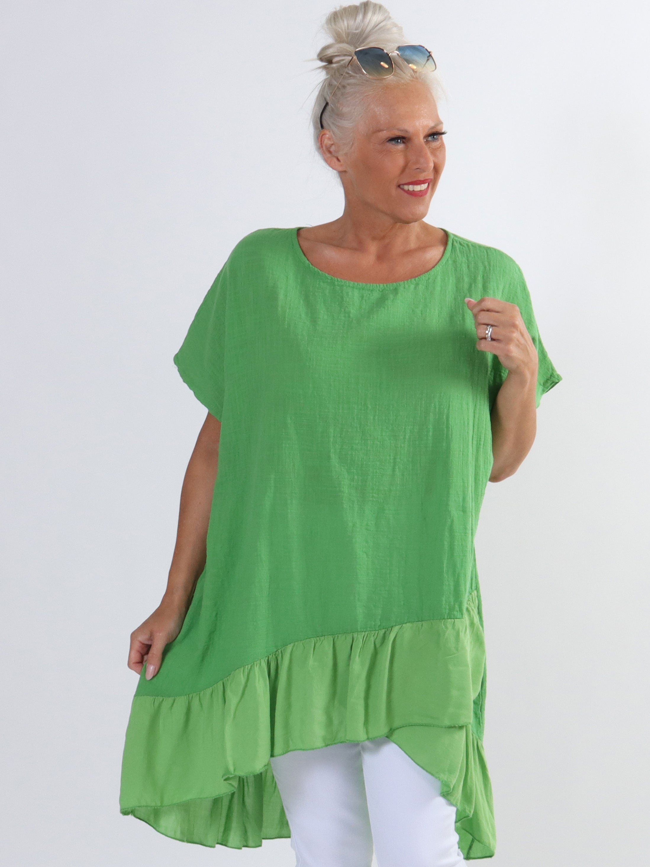 Elba - Plus size tunika i forskudt længde med flæser